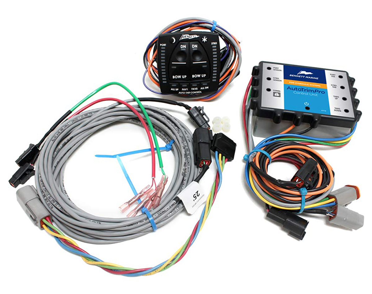 AutoTrim Pro helm display, control unit & 25ft helm display extension cable